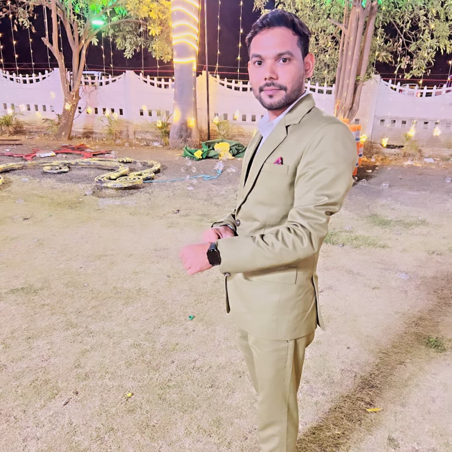Biodata Image